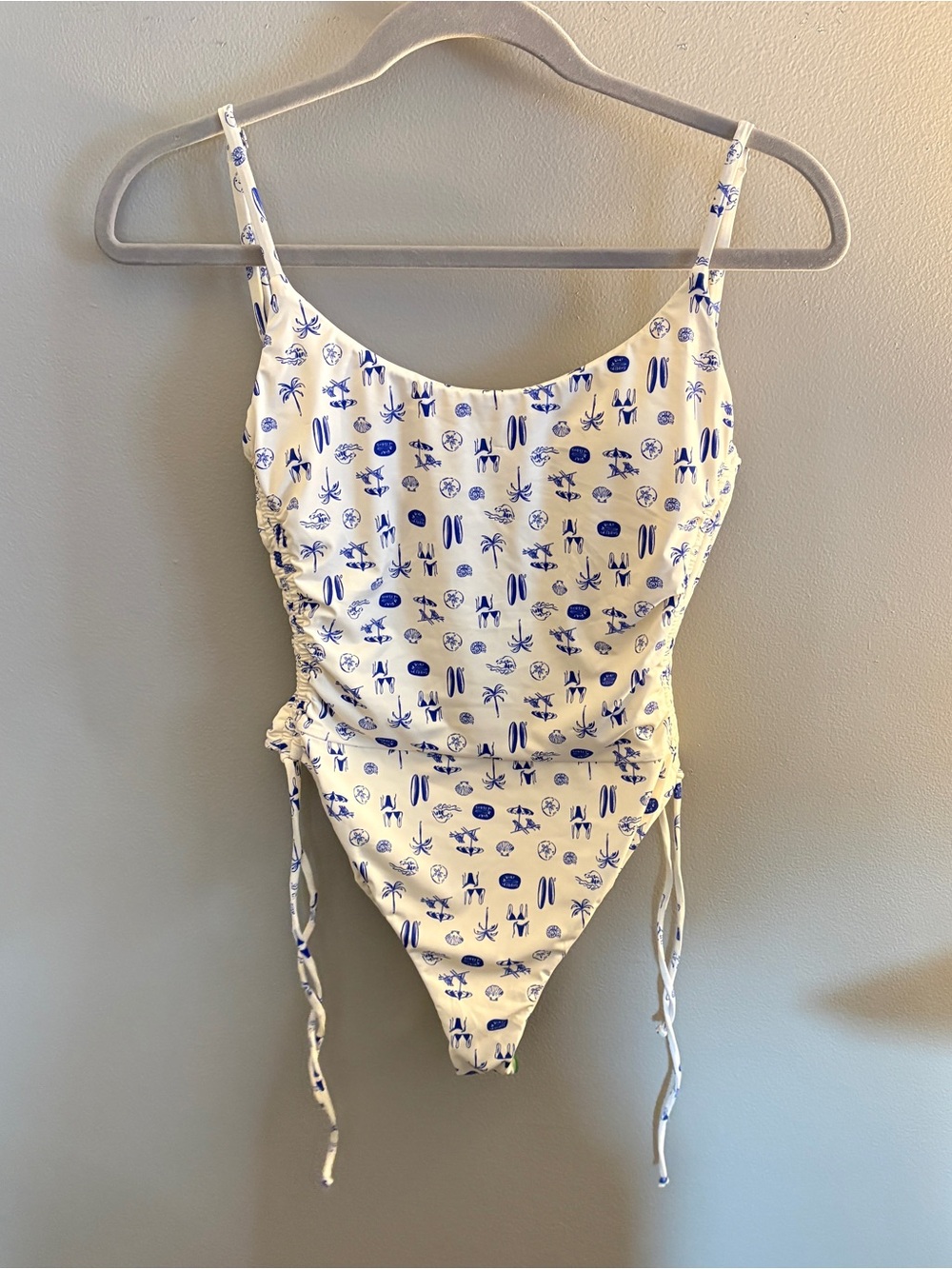 Dippin Daisys Swell One Piece Swimsuit Locals Only - Picture 4 of 8